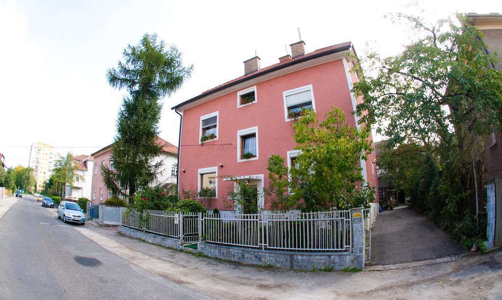 Guest House Pikapolonca Maribor Exterior foto