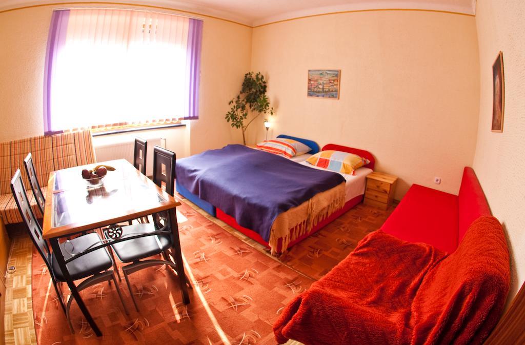 Guest House Pikapolonca Maribor Cameră foto