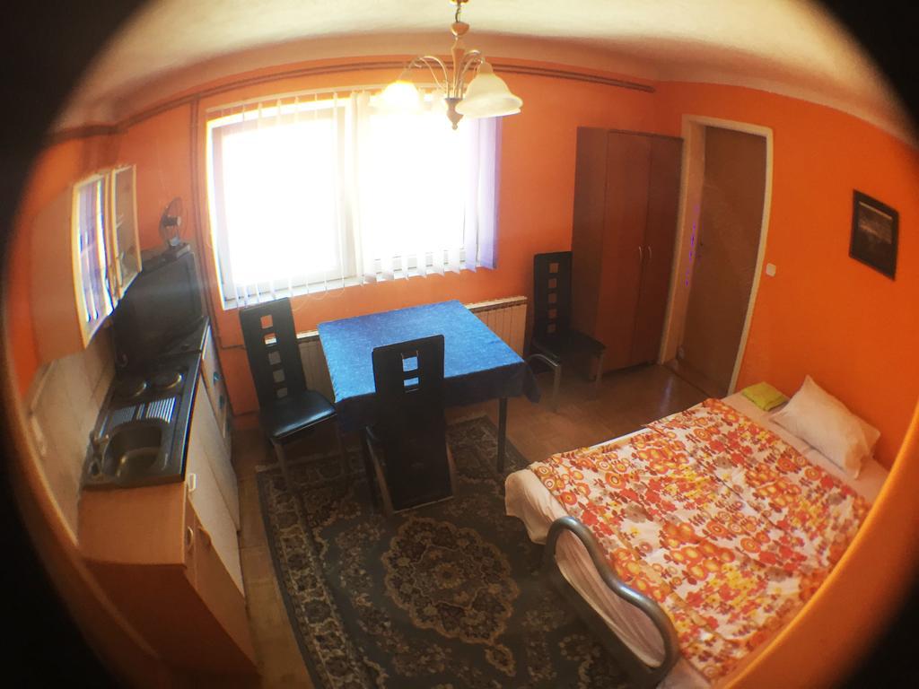 Guest House Pikapolonca Maribor Exterior foto
