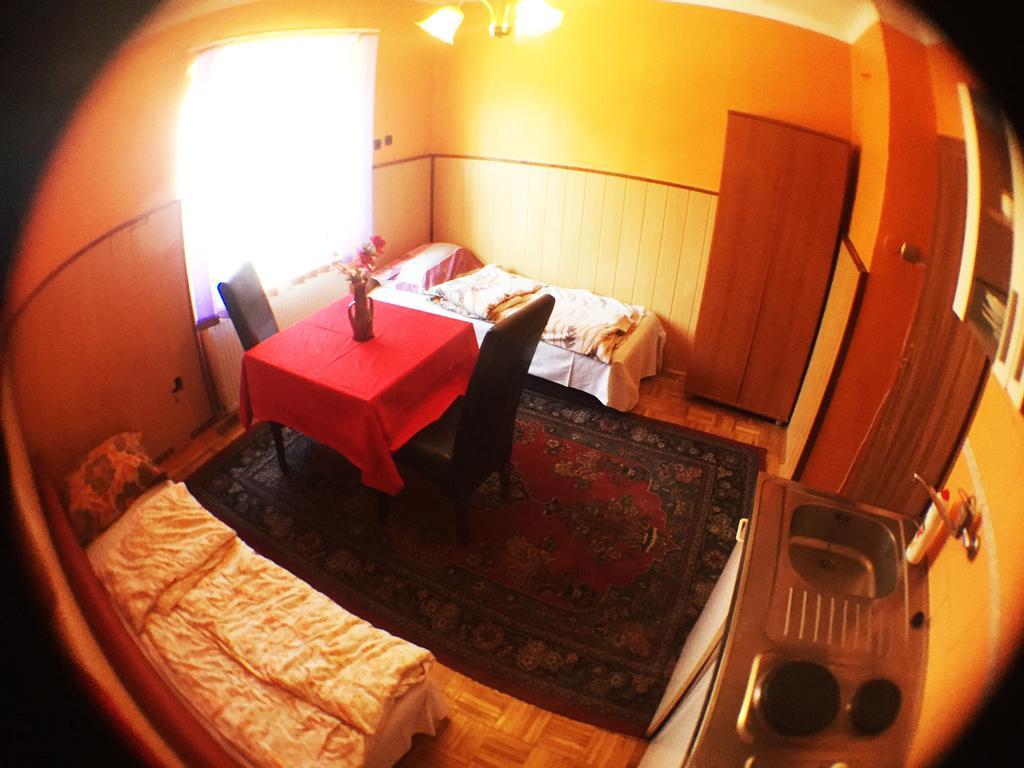 Guest House Pikapolonca Maribor Exterior foto